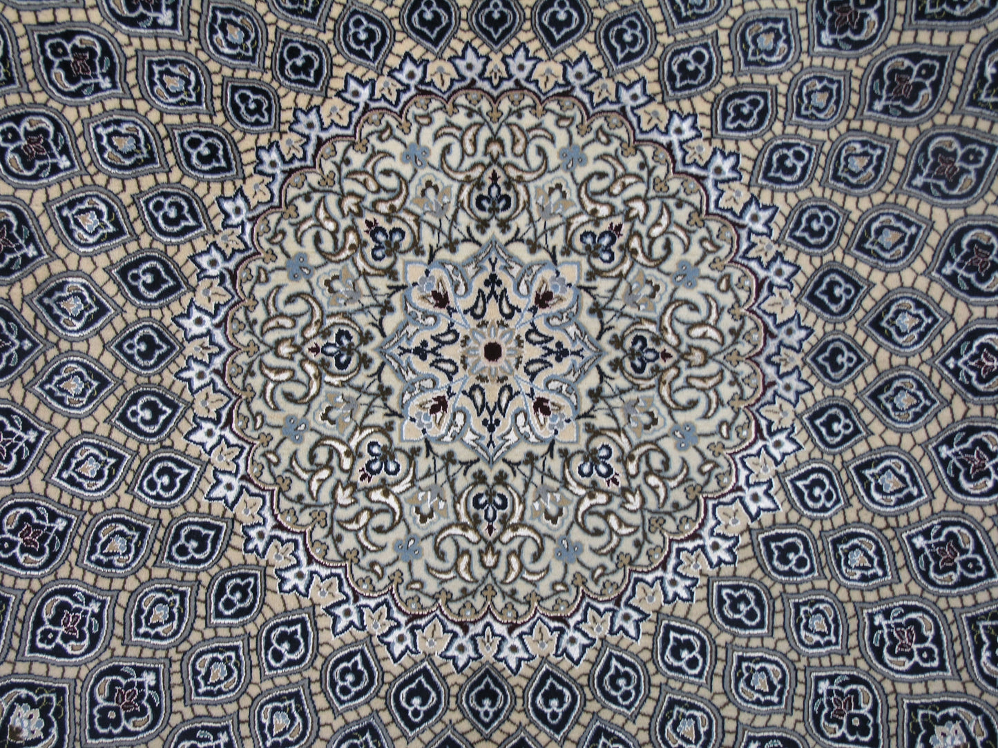 Persian Carpet Nain6la (Habiebian)